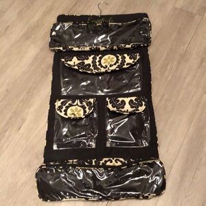 Essential’s cosmetic roll gently used clean